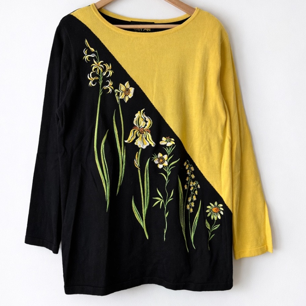 Bob Mackie Wearable Art Black Yellow Floral Embroidered Colorblock Top Large - Picture 2 of 11